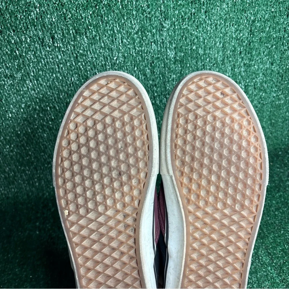 Vans Classic Slip-On Shoes Mens‎ Size 12 Maroon Suede Skate Sneakers Low Top